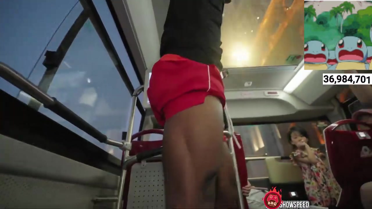 小孩哥也懂这个梗？Speed巴士与小孩一起播放《阳光彩虹小白马》